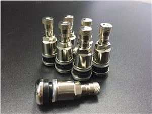 Medeninasti ventili za pnevmatike TR525